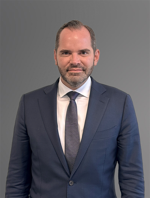 Frank Pumarejo Martin Vertical.jpg 00727496